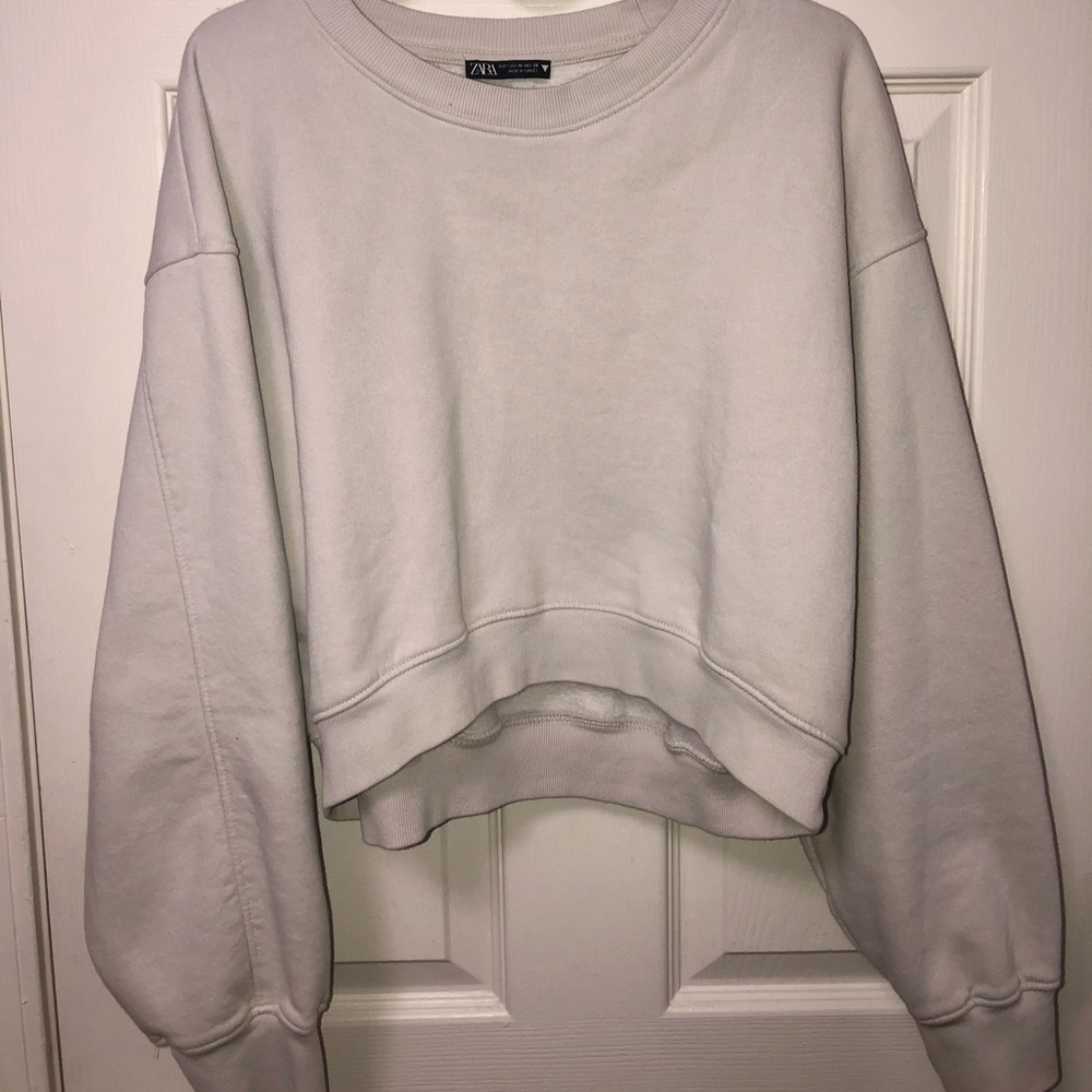 🖤zara cropped sweatshirt